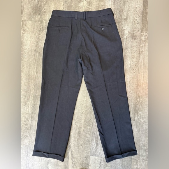 Haggar Clothing - Men's Black Dress Pants Size 36x30 - Picture 3 of 6